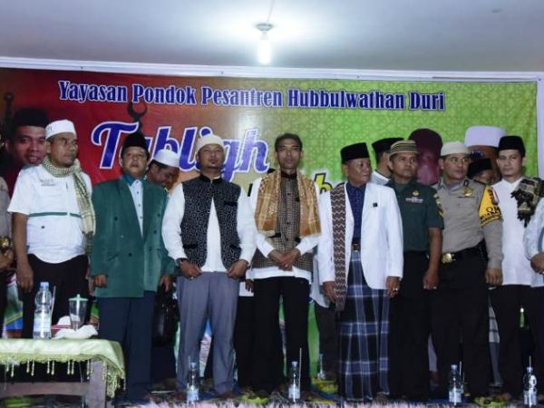 Tabligh Akbar bersama Ustadz Abdul Somad. Gelar Takbir Akbar, Ponpes Hubbulwathan Riau dipadati Ribuan Jamaah.